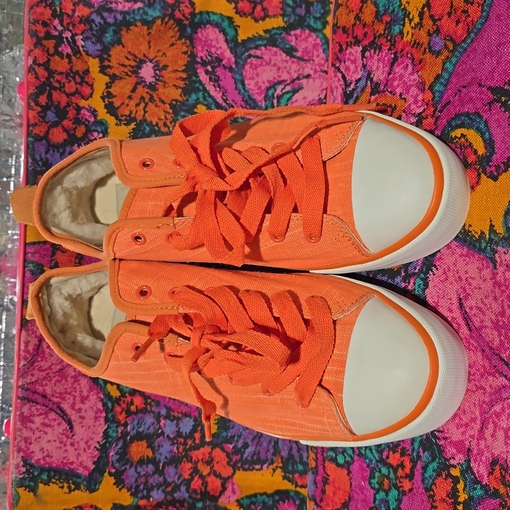 UGG Orange Canvas Lace-Up Low-Top Sneakers with Plush Lining
